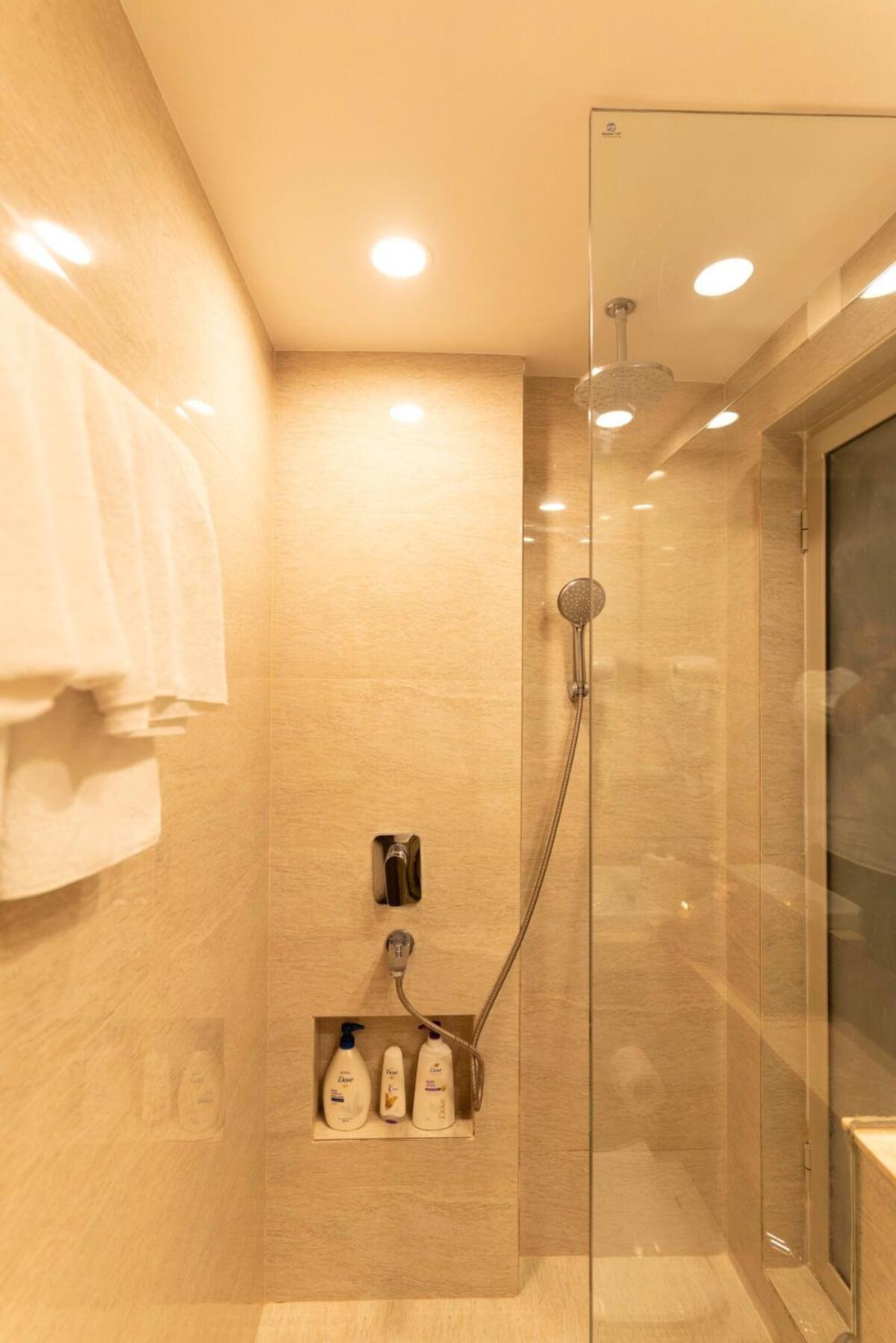 Graceful, Vivid 1bhk In Hiranandani Powai Apartament Bombaj